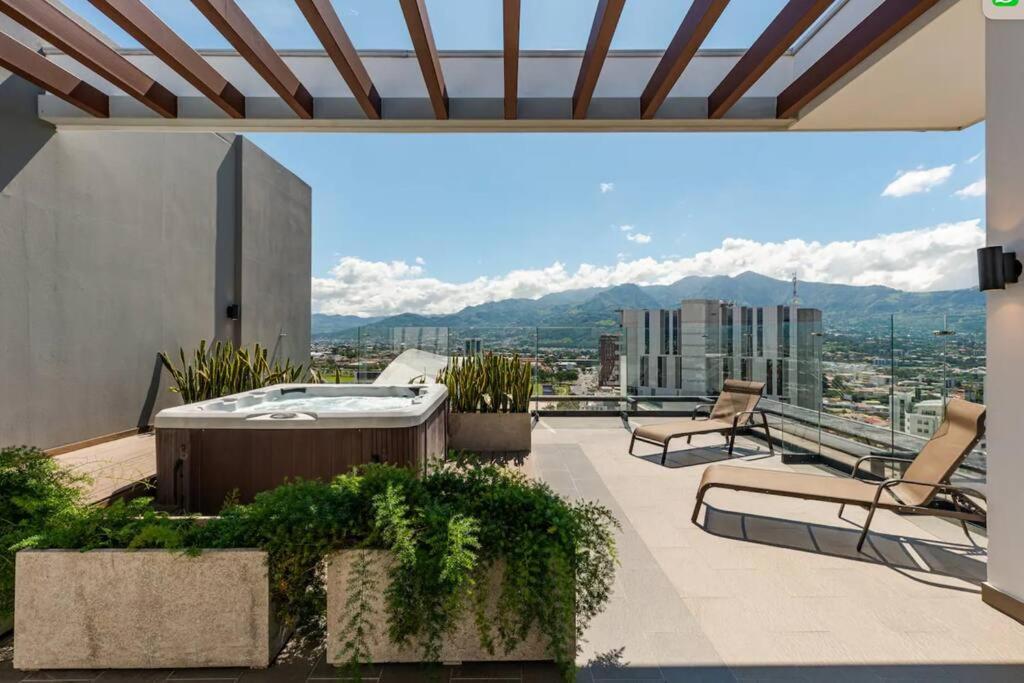 Rooftop Jacuzzi - 18Th Floor Apt City View Mata de Palo ภายนอก รูปภาพ